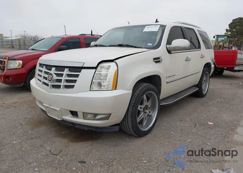 2007 Cadillac Escalade Standard z USA, uszkodzony, nr VIN 1GYEC63827R290050